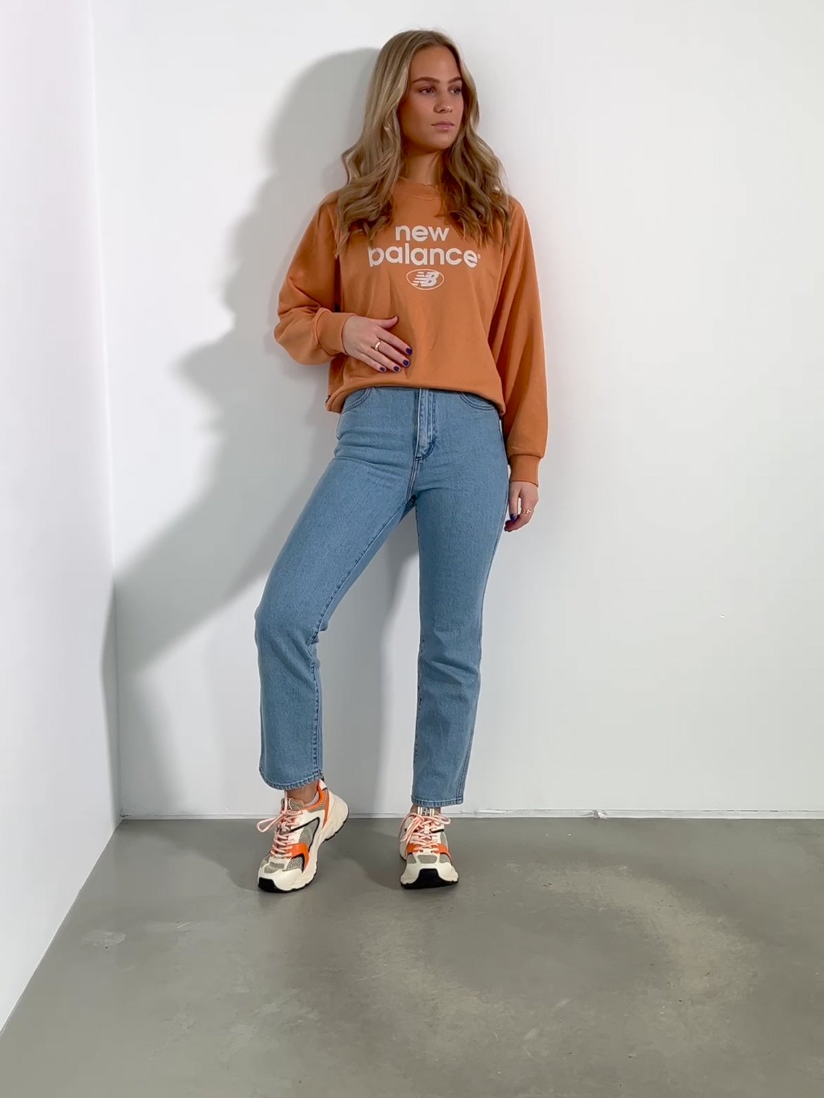 New Balance Essentials Graphic Crew Sepia