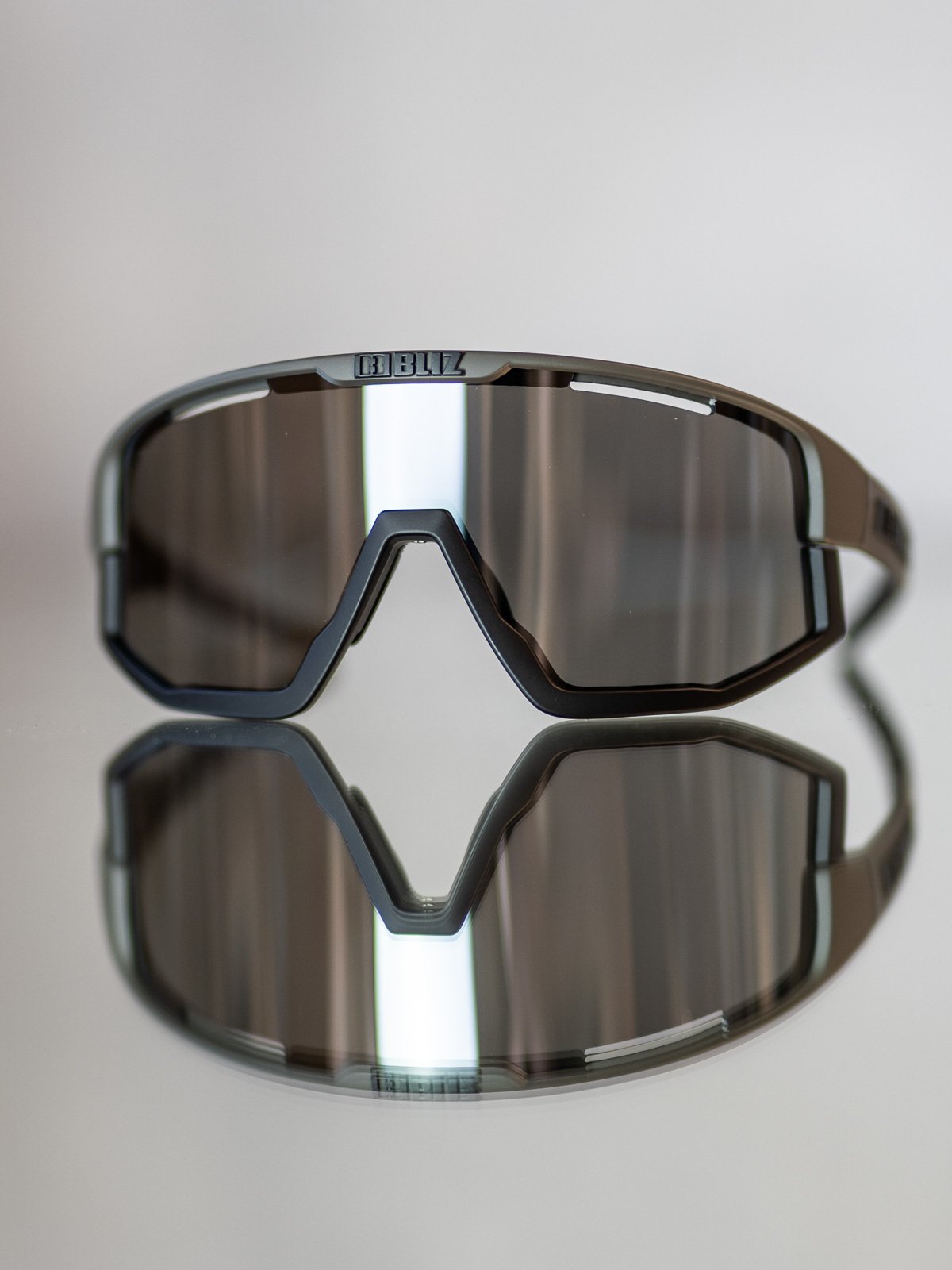 Bliz Active Fusion Camo Green / Linse: Smoke w silver mirror / Filterkategori: 3