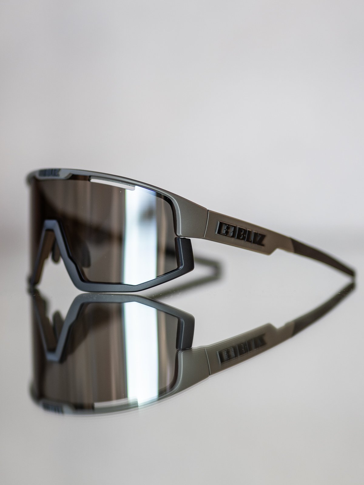 Bliz Active Fusion Camo Green / Linse: Smoke w silver mirror / Filterkategori: 3