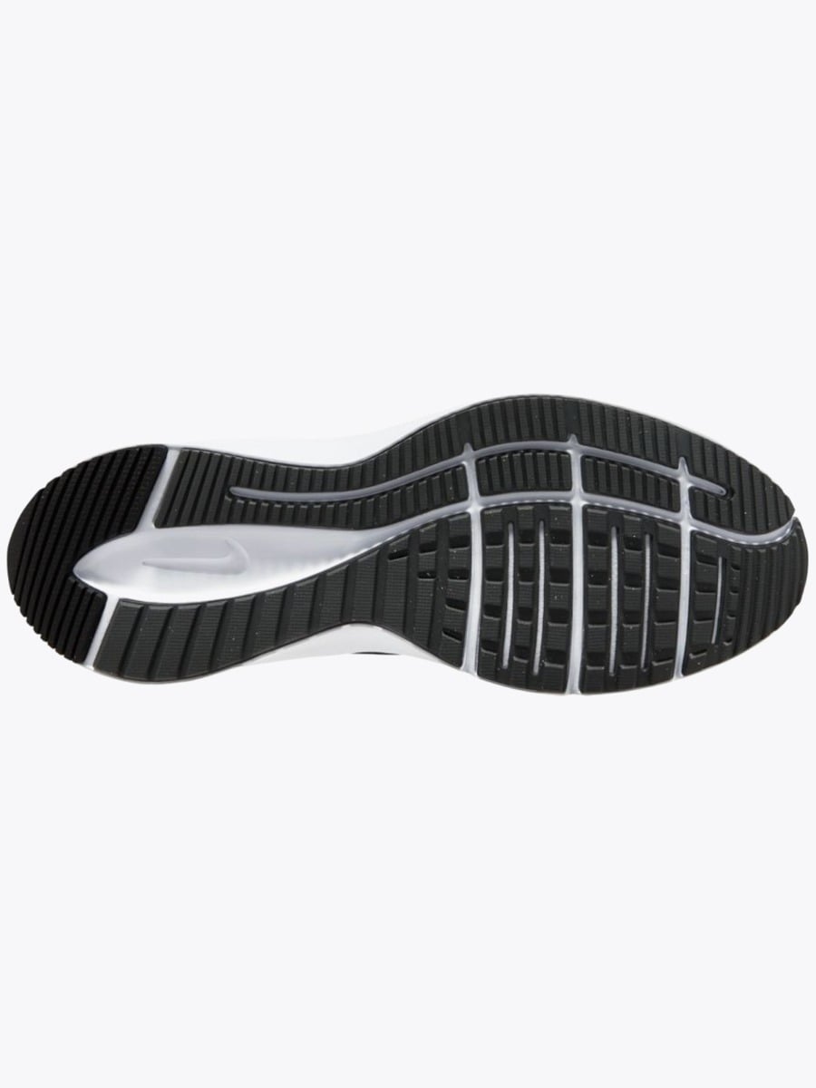 Nike Quest 3 Black/ White