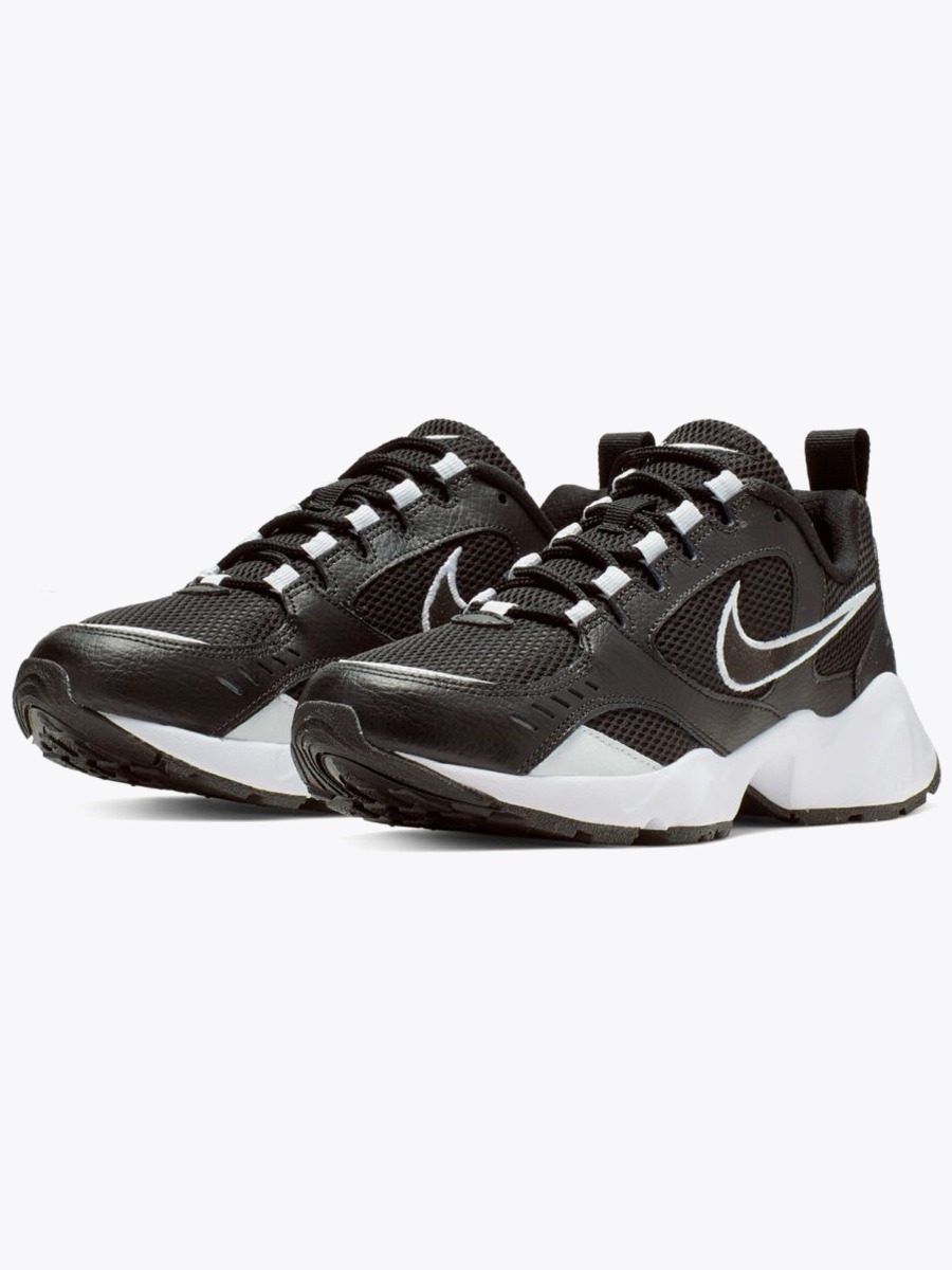 Nike Air Heights Black