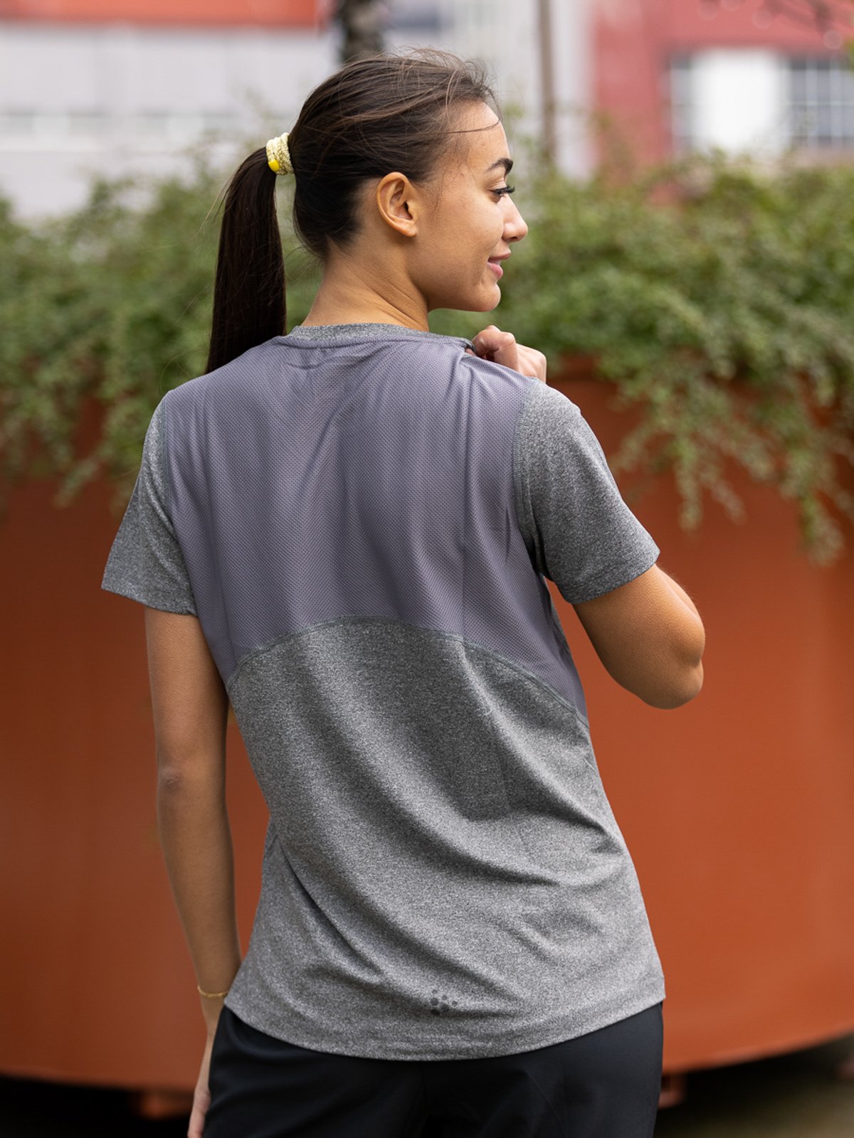 Craft Adv Essence Short Sleeve Tee Dark Grey Melange