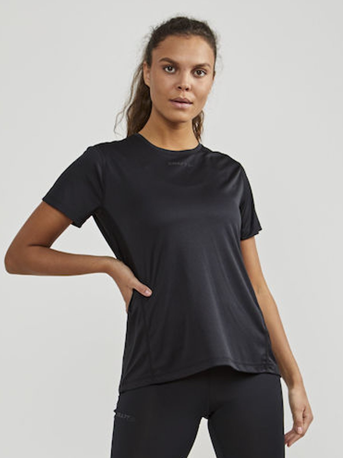 Craft Adv Essence Short Sleeve Tee Svart