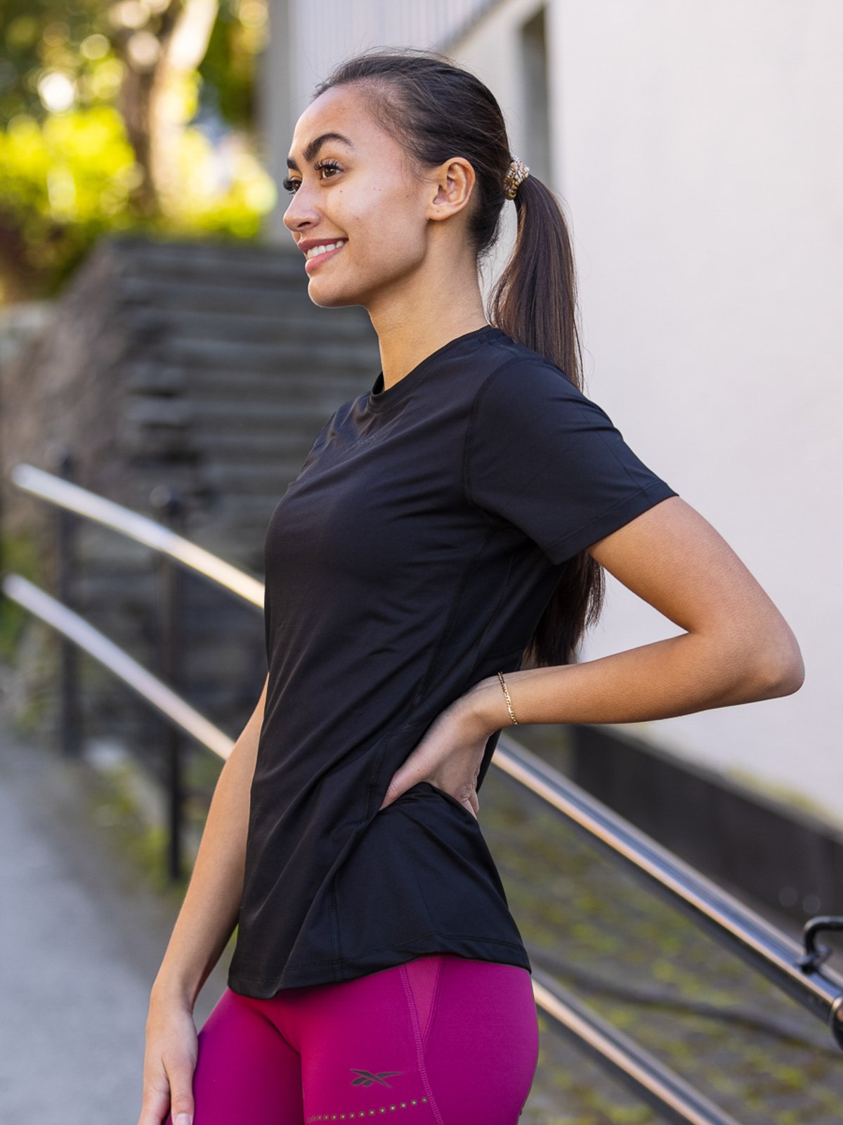 Craft Adv Essence Short Sleeve Tee Svart