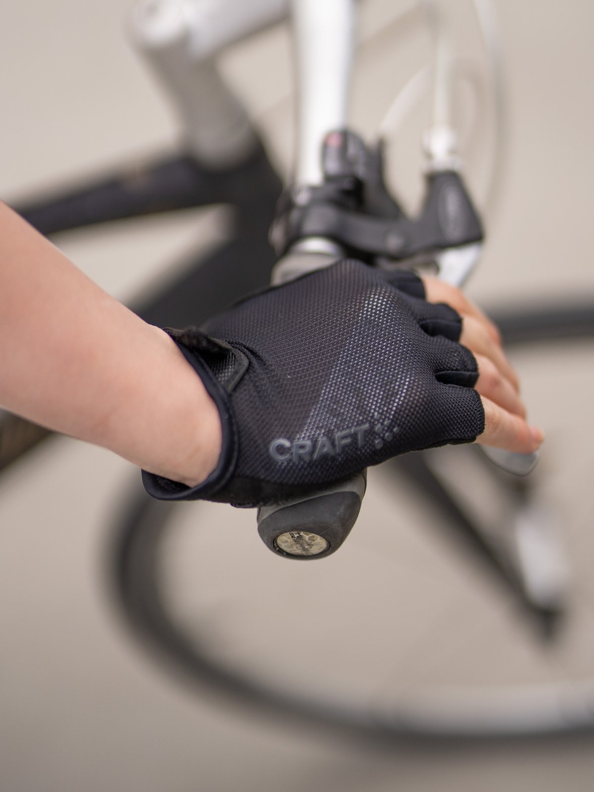 Craft Essence Glove Black