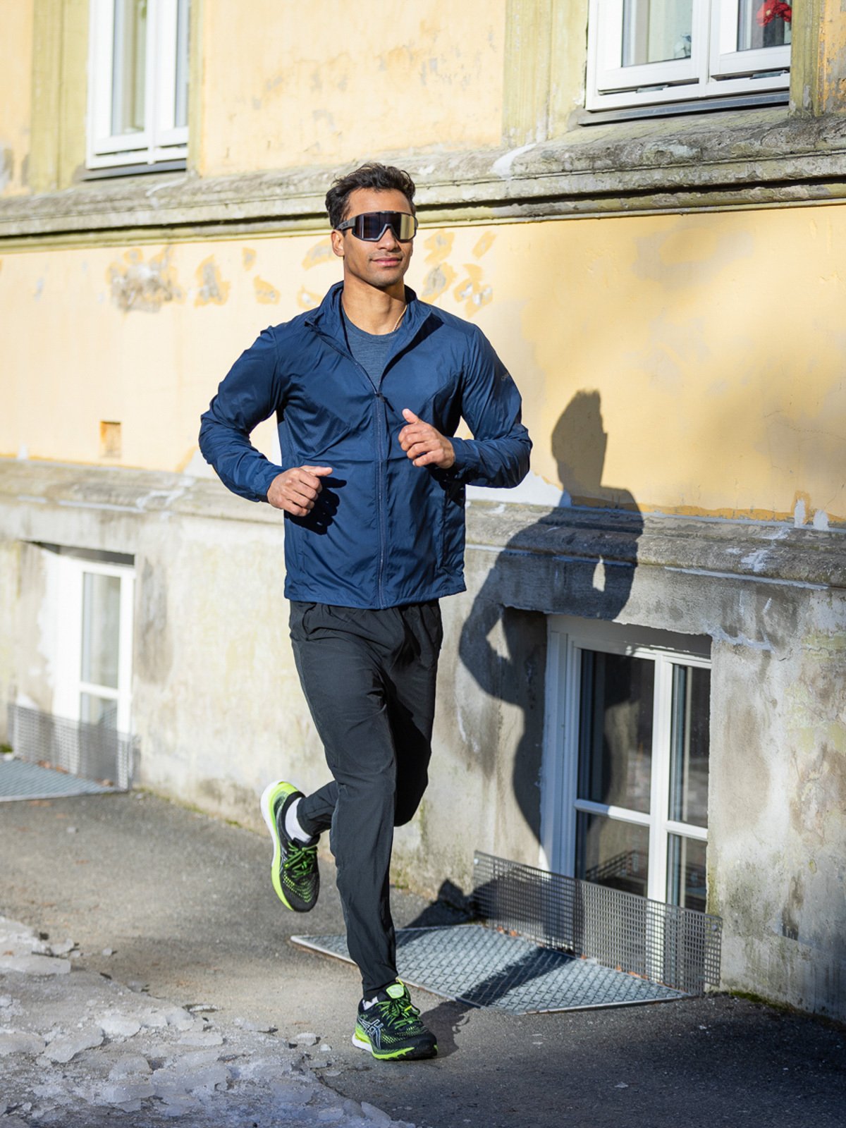 Craft ADV Essence Wind Jacket Man Navy Blue