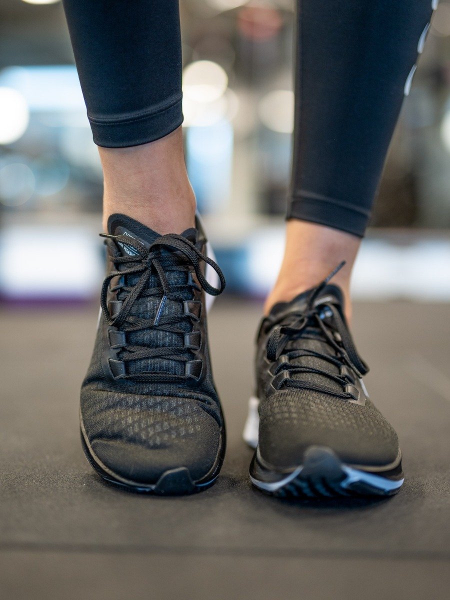 Nike Air Zoom Pegasus 37 Black/ White