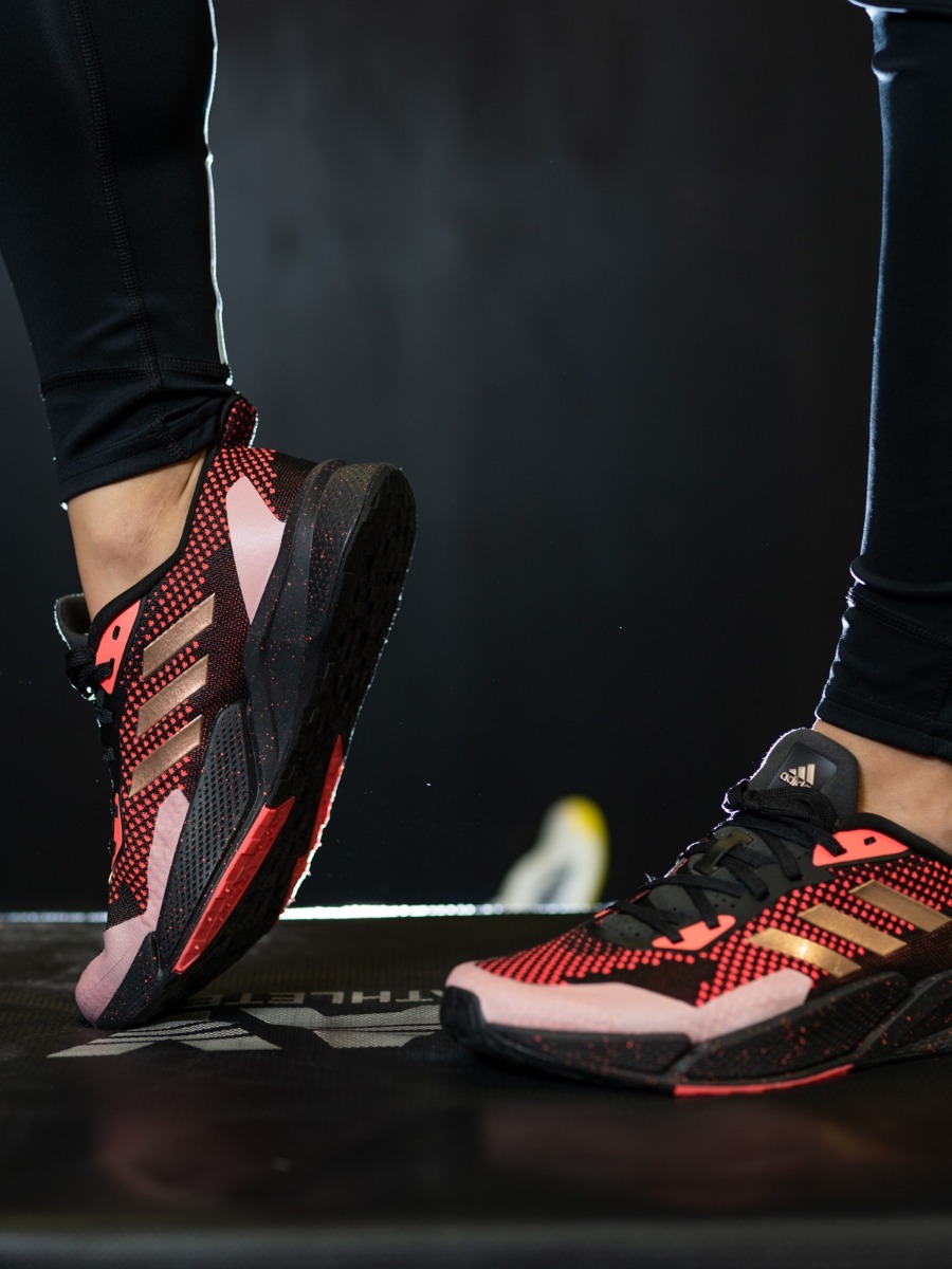 adidas X9000L2 Core Black/Copper met/ Signal Pink