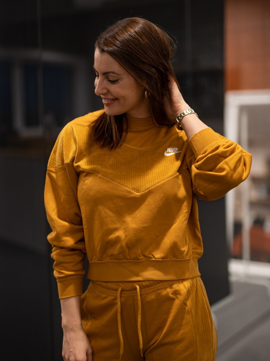 Nike Sportswear Heritage Crew Chutney/ White