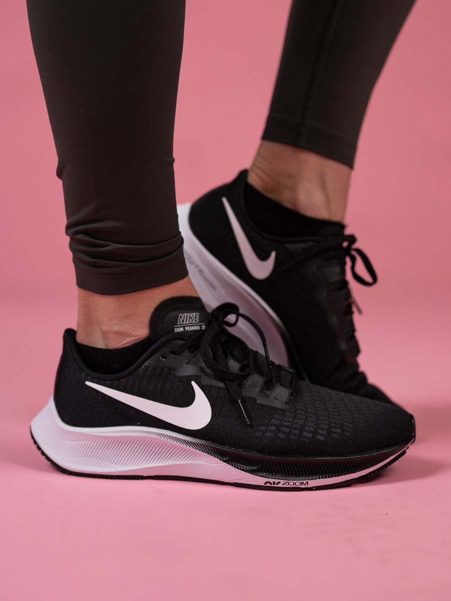 Nike Air Zoom Pegasus 37 Black/ White