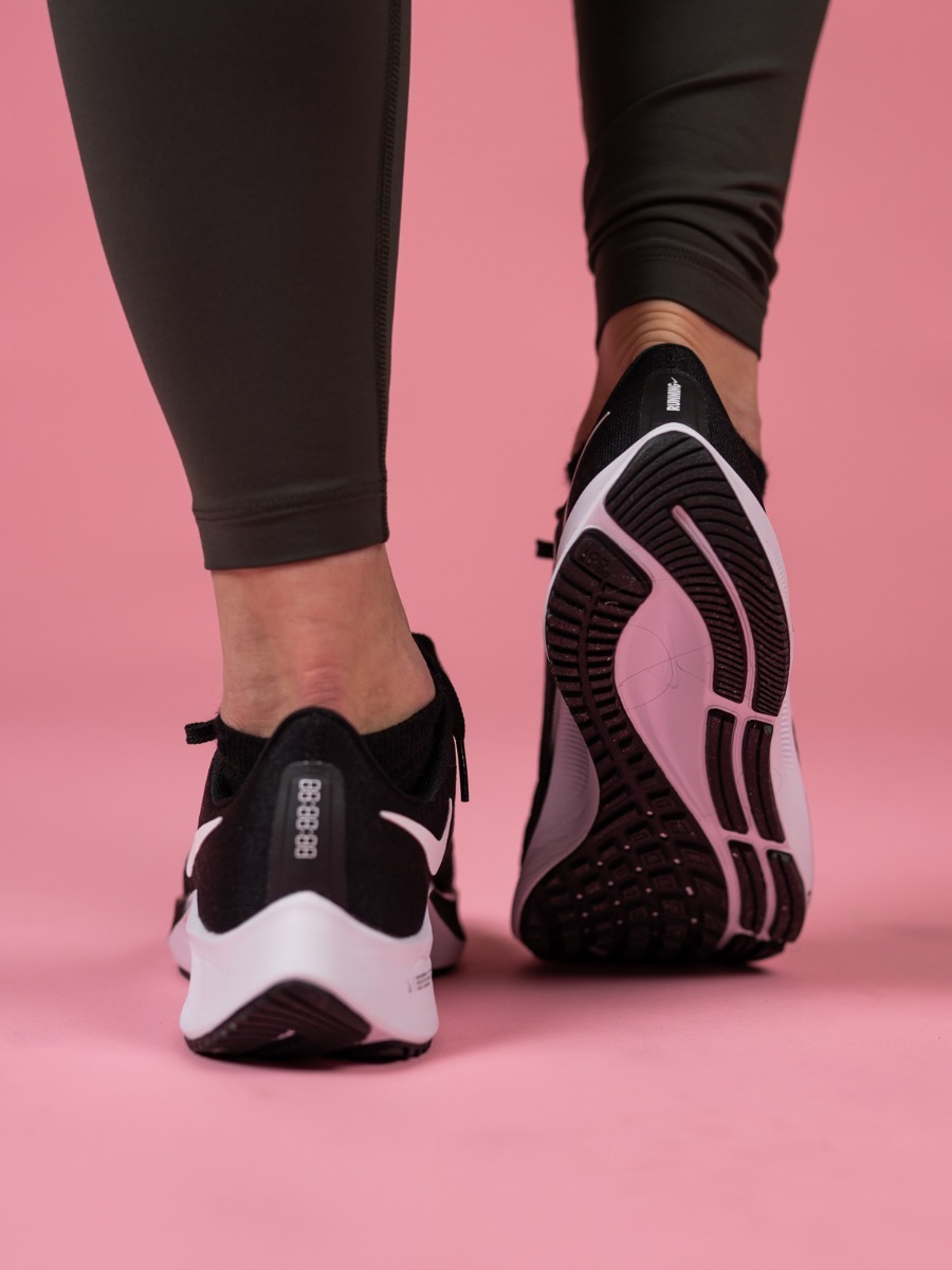 Nike Air Zoom Pegasus 37 Black/ White