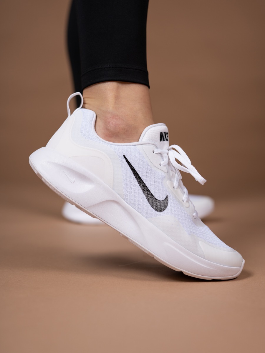 Nike Wearallday White/ Black