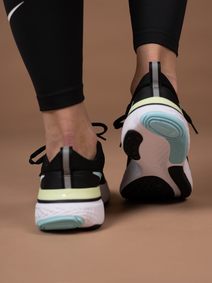 Nike React Miler Black/ Glacier Ice-Barely Volt