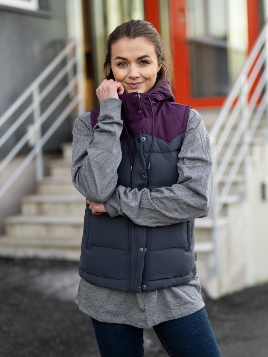 Patagonia Bivy Hooded Vest Smolder Blue/ Deep Plum