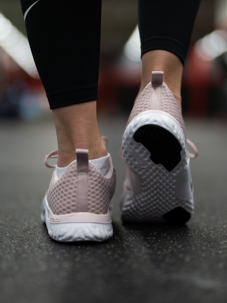 Nike Renew In-Season Train 10 Stone Mauve/Metallic Silver-Barely Rose