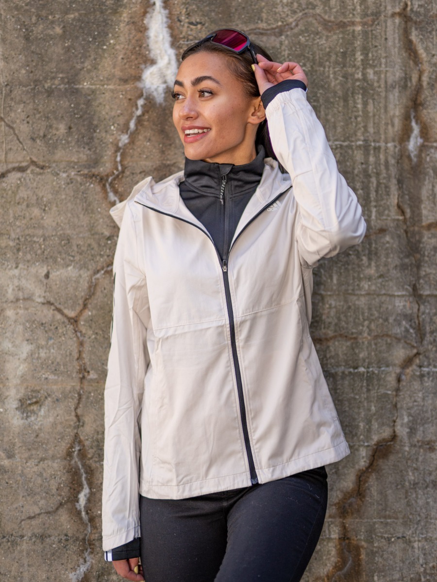 Oakley Sutro Matte Black / Brilleglassfarge: Prizm Road / Lysgjennomslipp: 20%