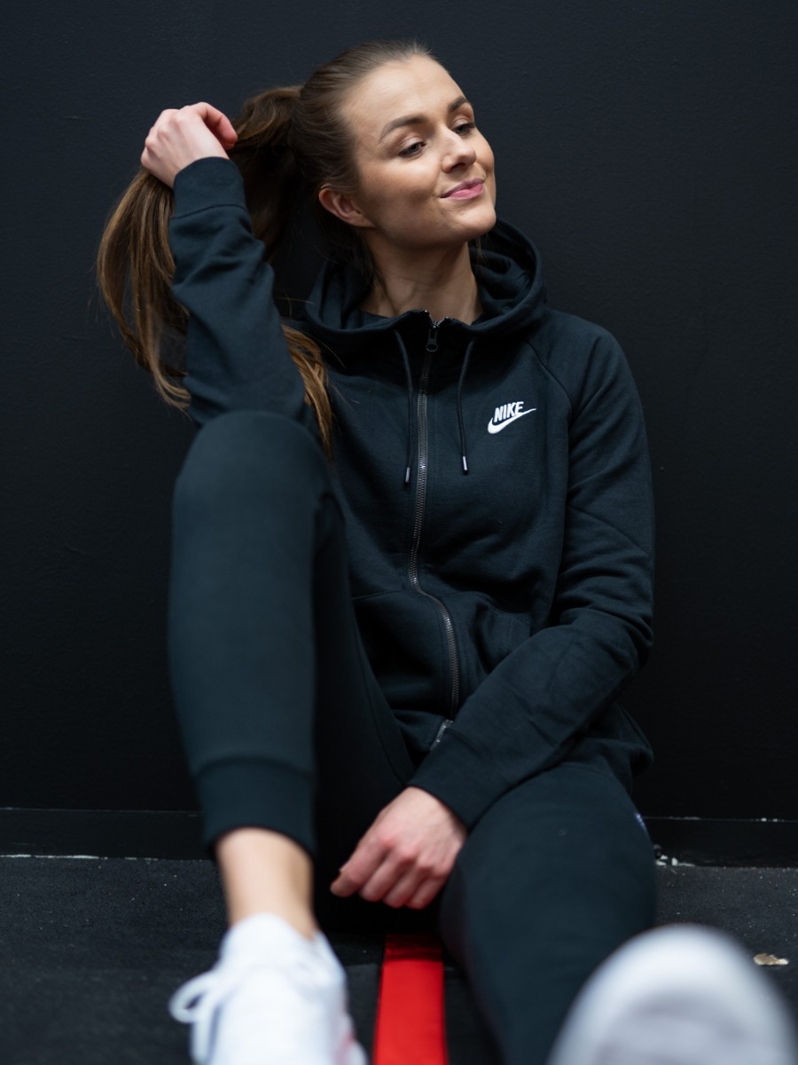 Nike Essential Fleece Full Zip Hoodie Black/ White