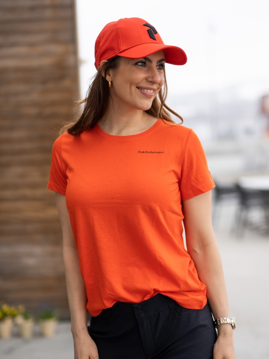 Peak Performance Explore PP Tee Super Nova