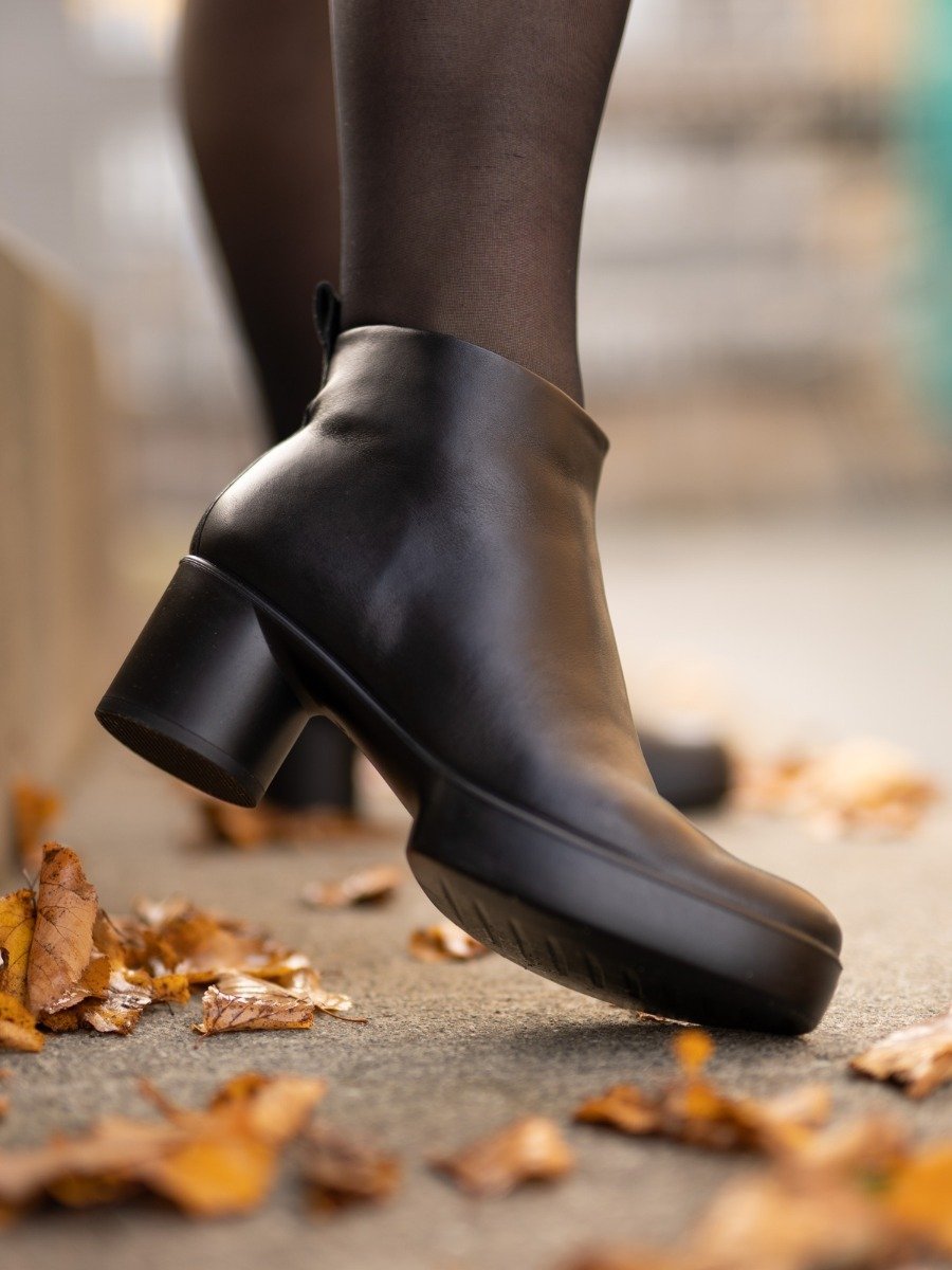 ECCO Shape Sculpted Motion 35 Black Dress