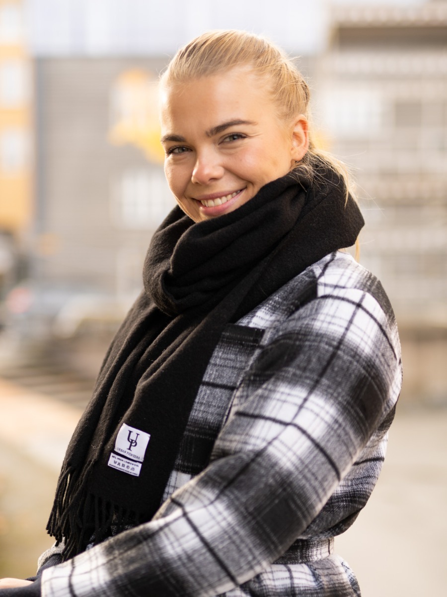 Urban Pioneers Bea Wool Scarf Black