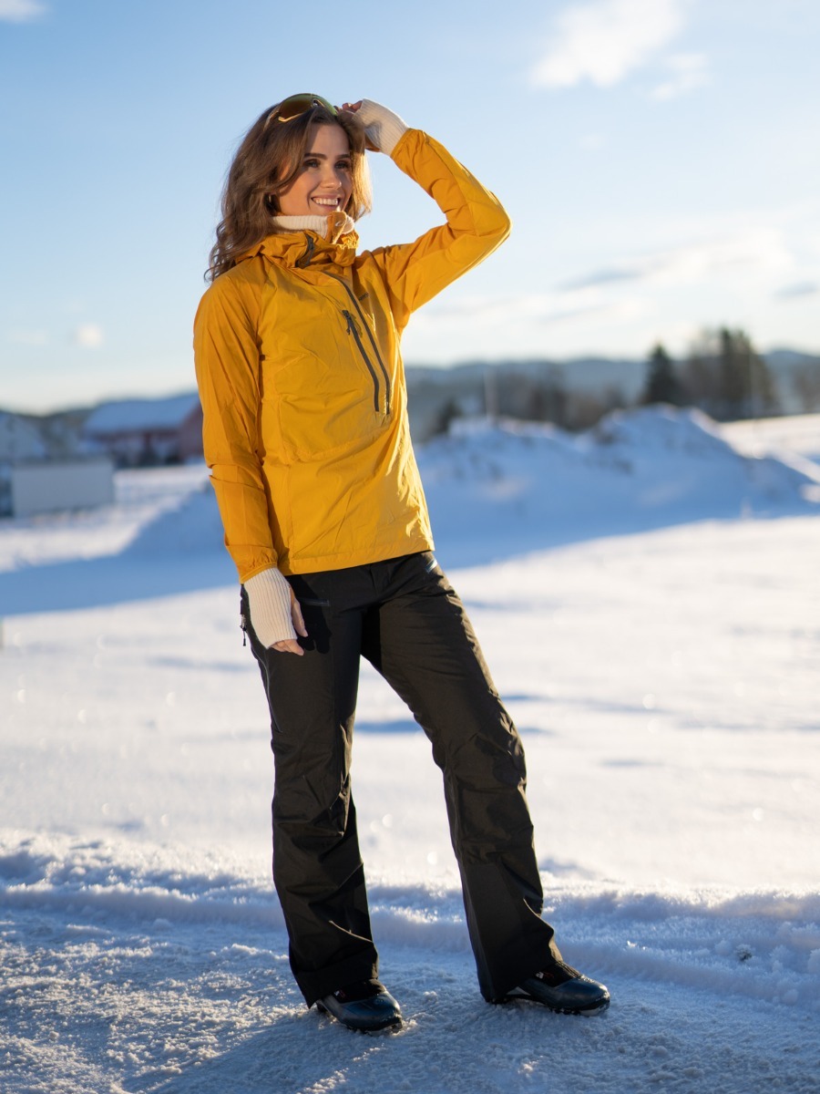 Bergans Cecilie Wind Anorak Golden Yellow/ Solid Dark Grey