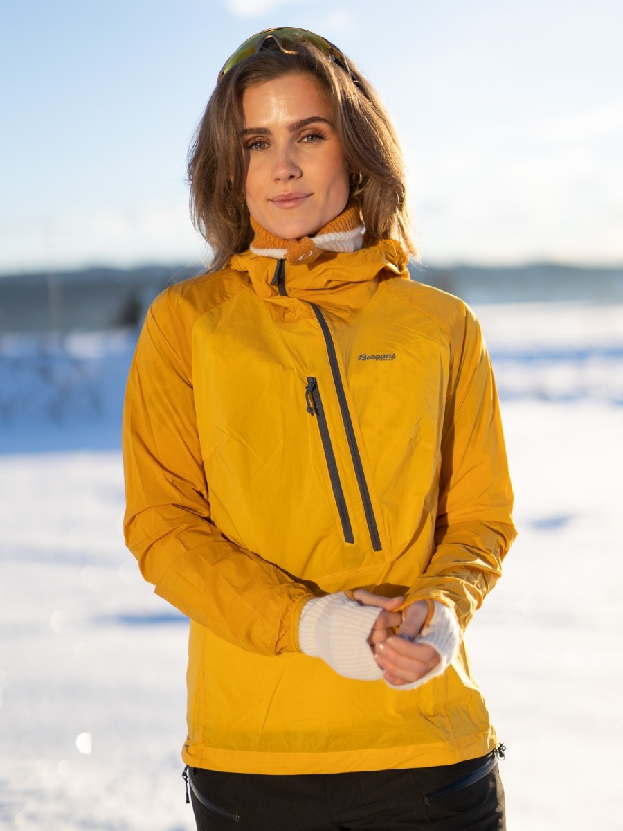 Bergans Cecilie Wind Anorak Golden Yellow/ Solid Dark Grey