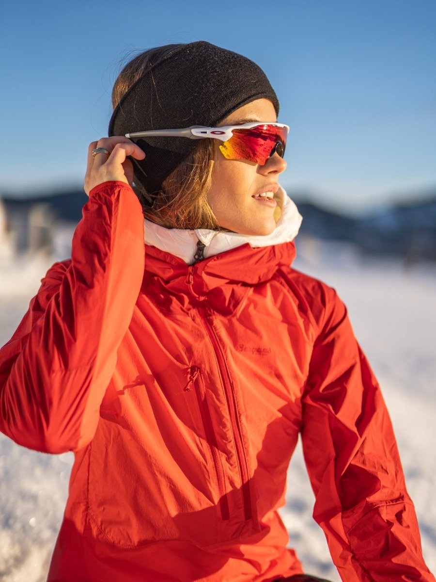 Bergans Cecilie Wind Anorak Light Dahlia Red / Dahlia Red