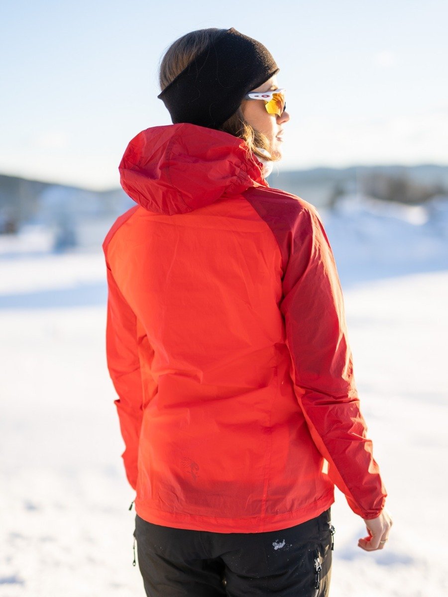 Bergans Cecilie Wind Anorak Light Dahlia Red / Dahlia Red
