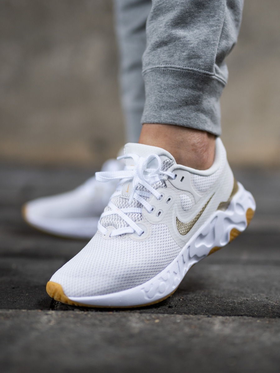 Nike Renew Ride 2 Platinum Tint/Metallic Gold Star-White