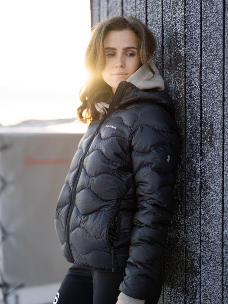 Peak Performance Helium Hood Jacket Black