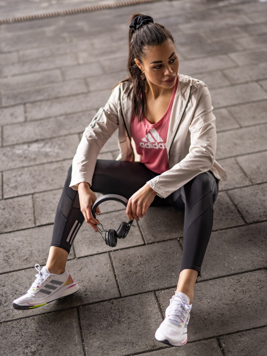adidas Own The Run Jacket Aluminium