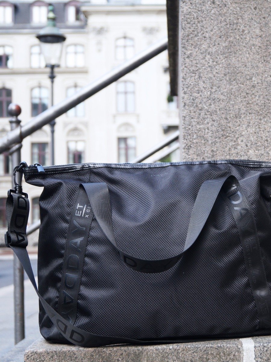 DAY ET Day x Get Inspired Premium Cross Black with khaki