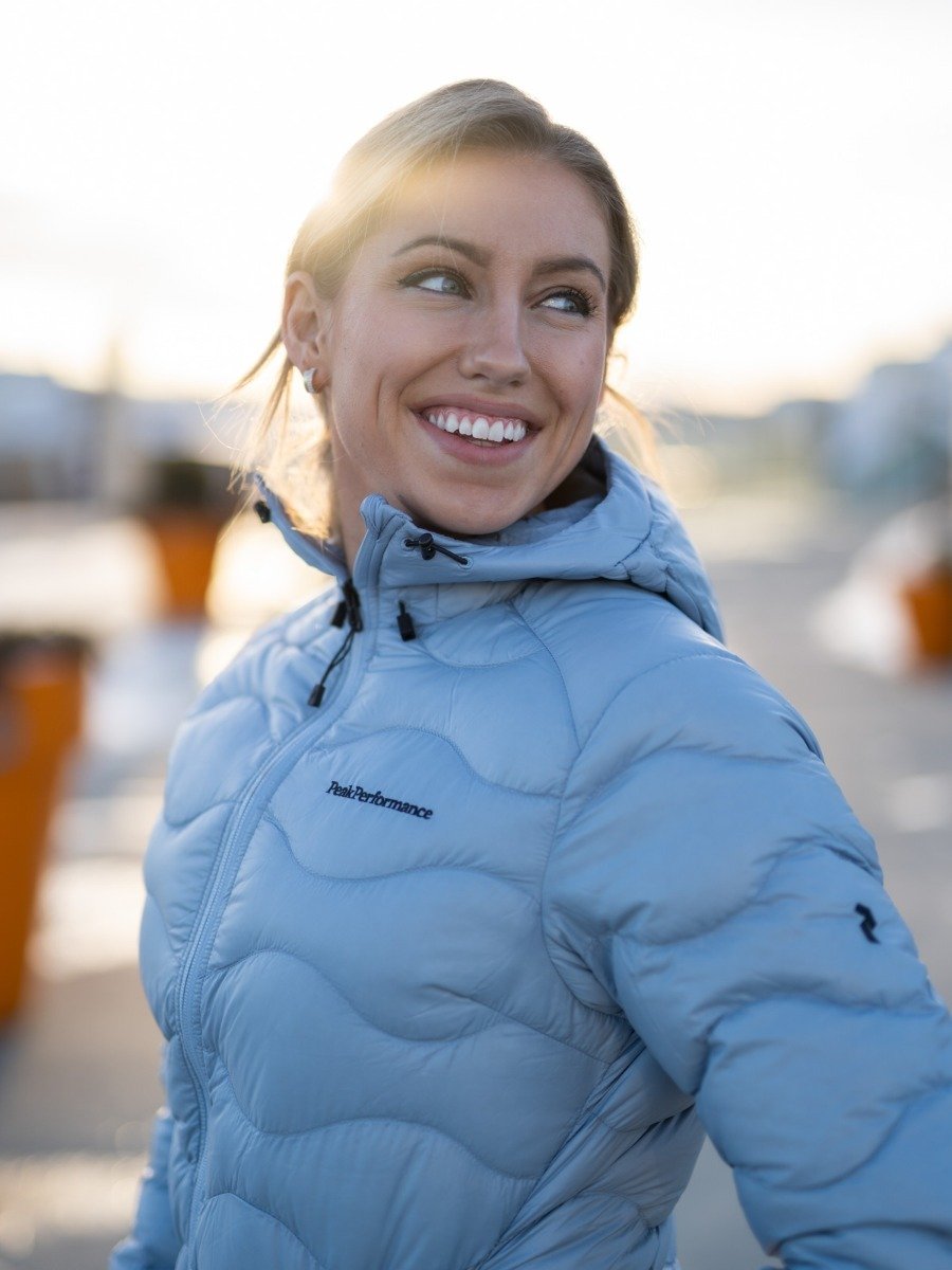 Peak Performance Helium Hood Jacket Ice Glimpse