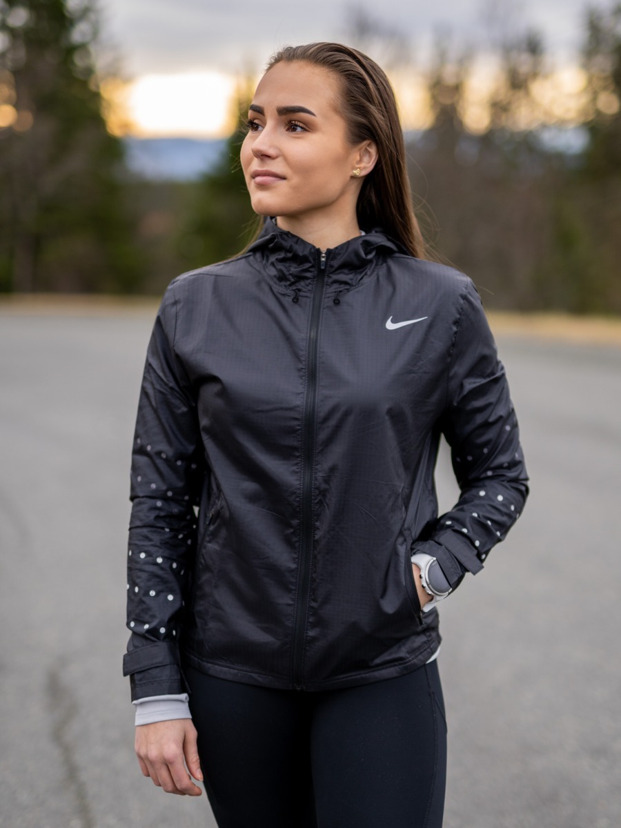Nike Essential Flash Runway Jacket Black/ Reflective Silver