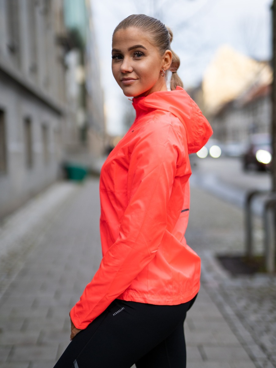 adidas Own The Run Jacket Signal Pink