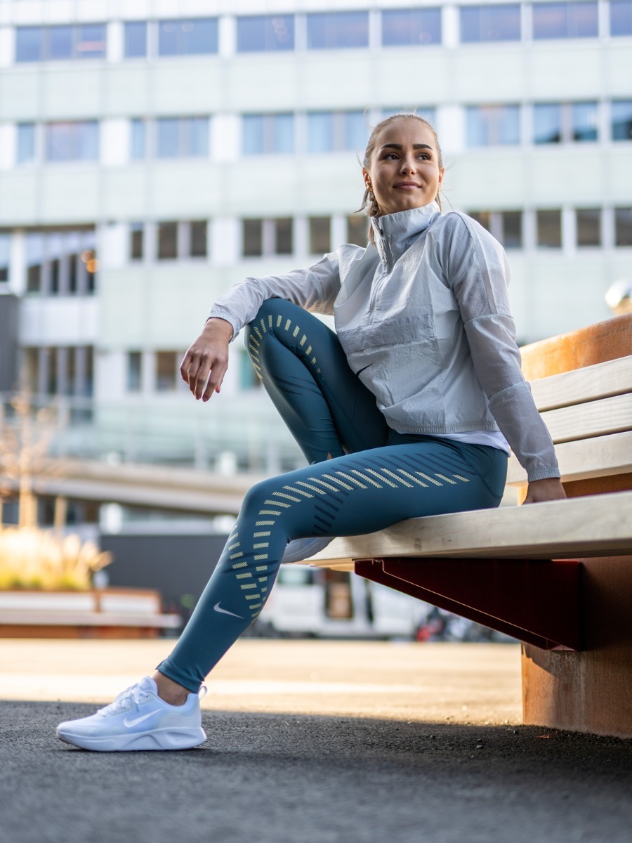 Nike Swoosh Run Half Zip Grey Fog/ Black