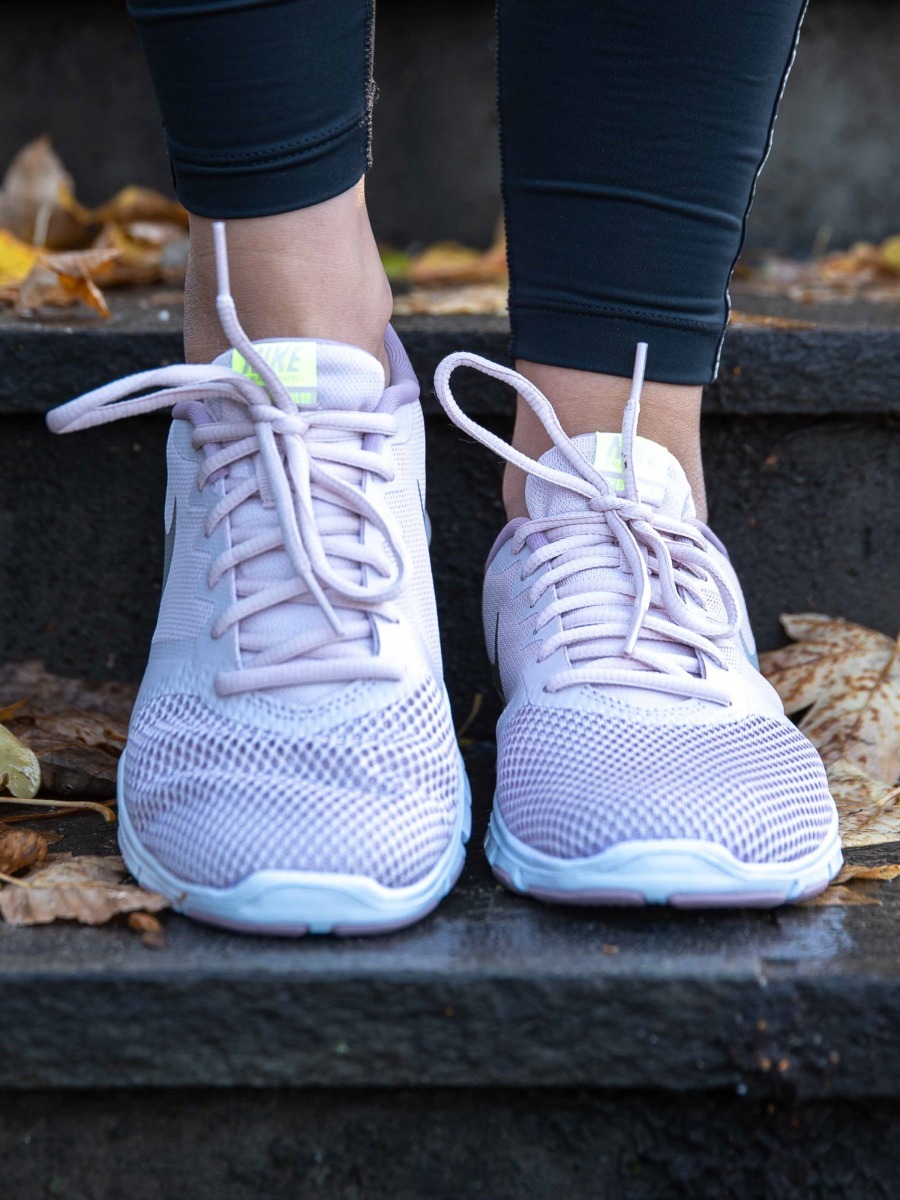 Nike Flex Essential Training Shoe Barely Rose/ Metallic Silver