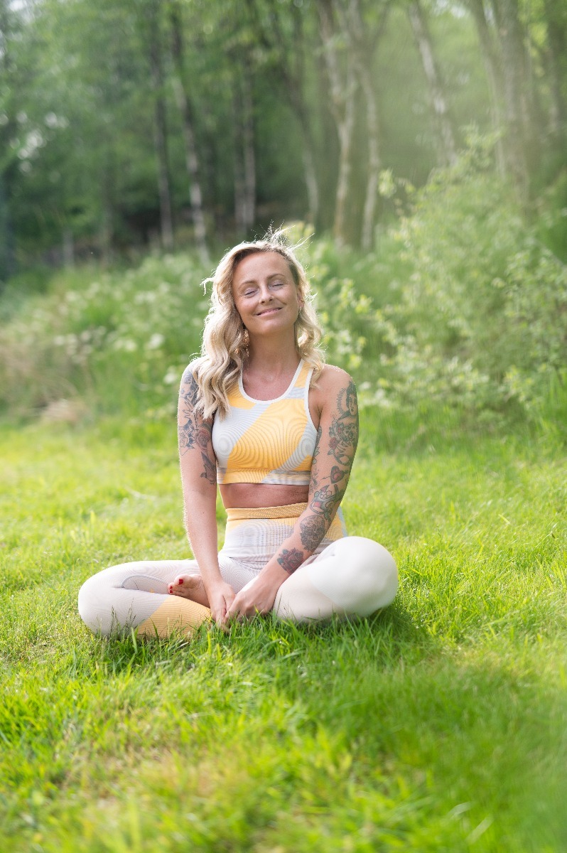 Nike Sculpt Icon Clash Tights Pale Ivory/ Shimmer