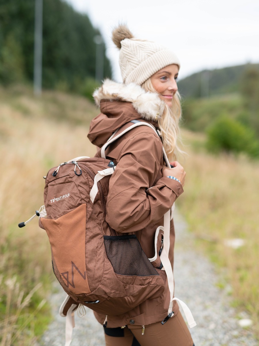 Twentyfour Flåm Ryggsekk 25L Nøttebrun