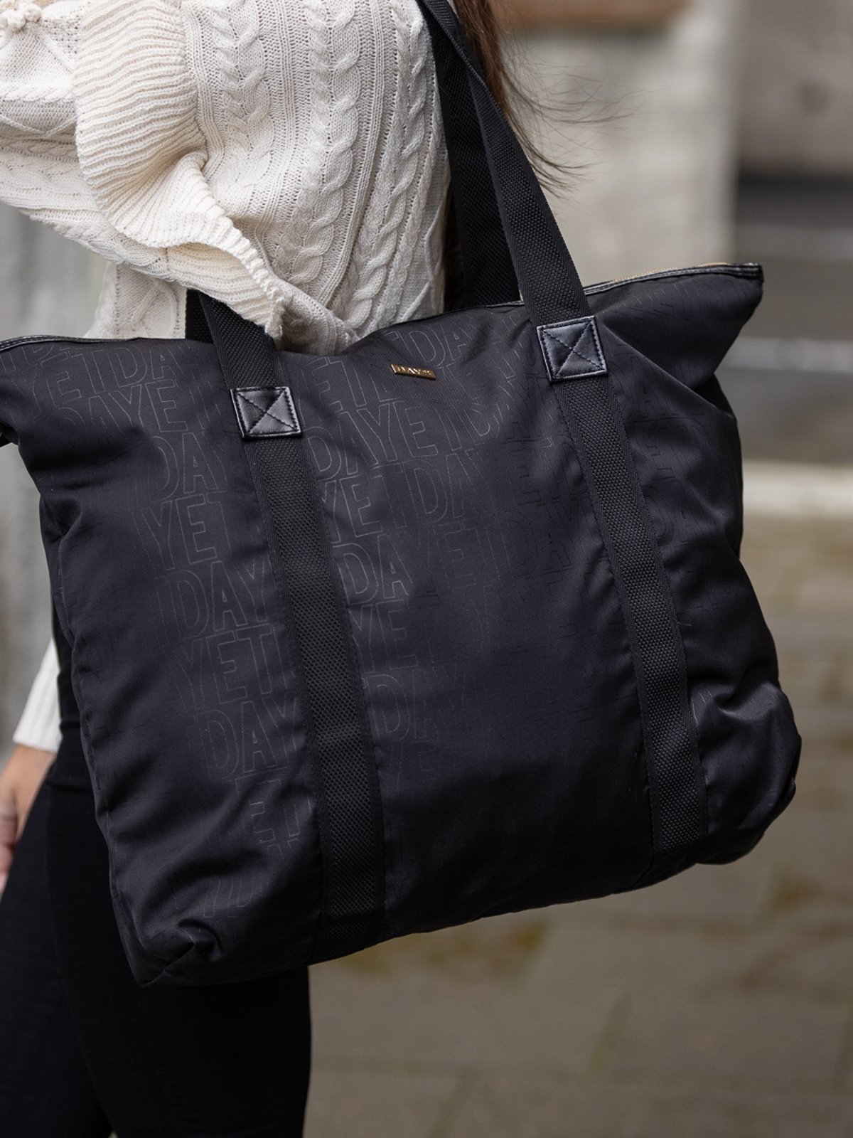 DAY ET GW RE-P Letter Bag Black