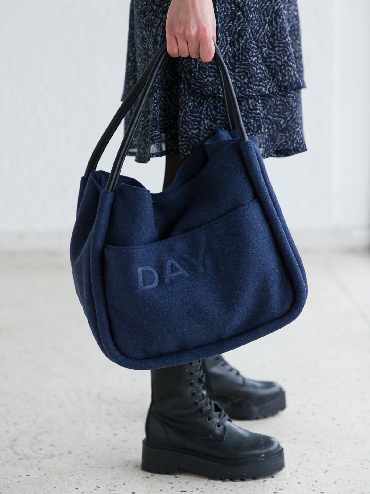 DAY ET Woolen Small Shopper Navy Blazer
