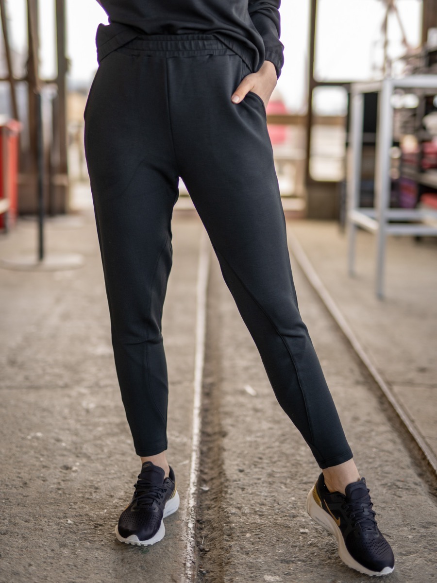 Athlecia Aoma Sweat Pants Black