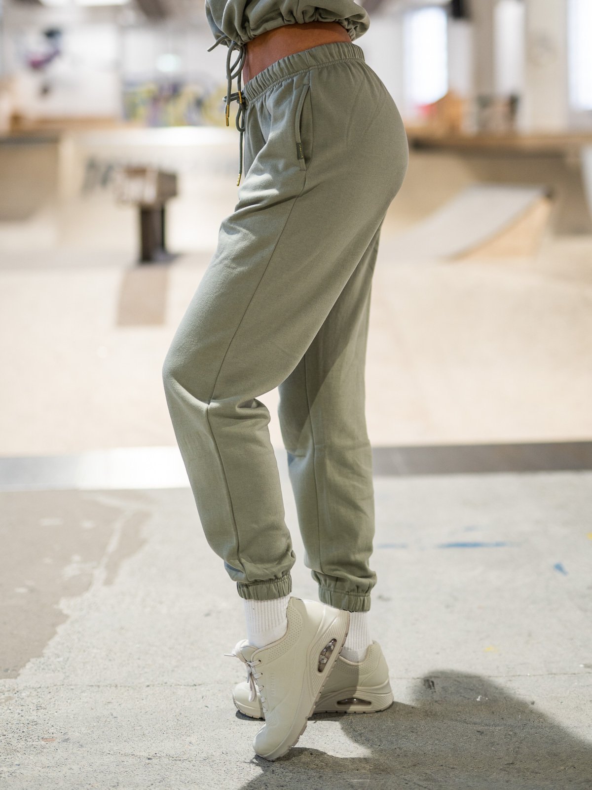 Athlecia Soffina Sweat Pants Shadow