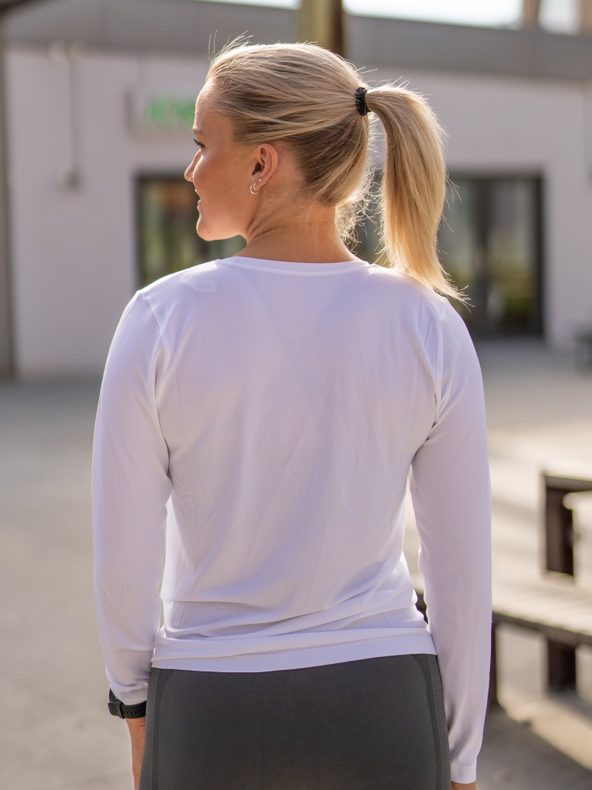 Athlecia Julee Loose Fit Seamless Long Sleeve Hvit