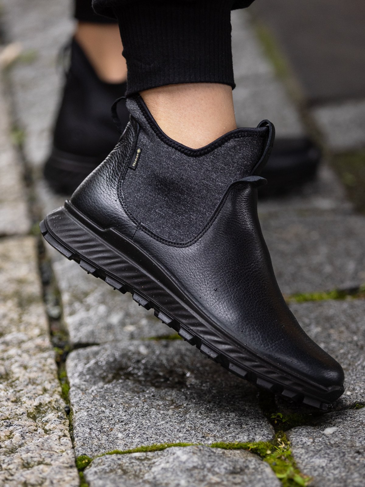 ECCO Exostrike Chelsea GoreTex Svart