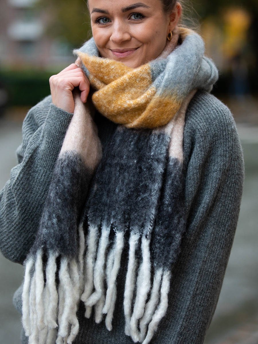 Ichi Vibe Scarf Peach Whip - Get Inspired Exclusive Collection