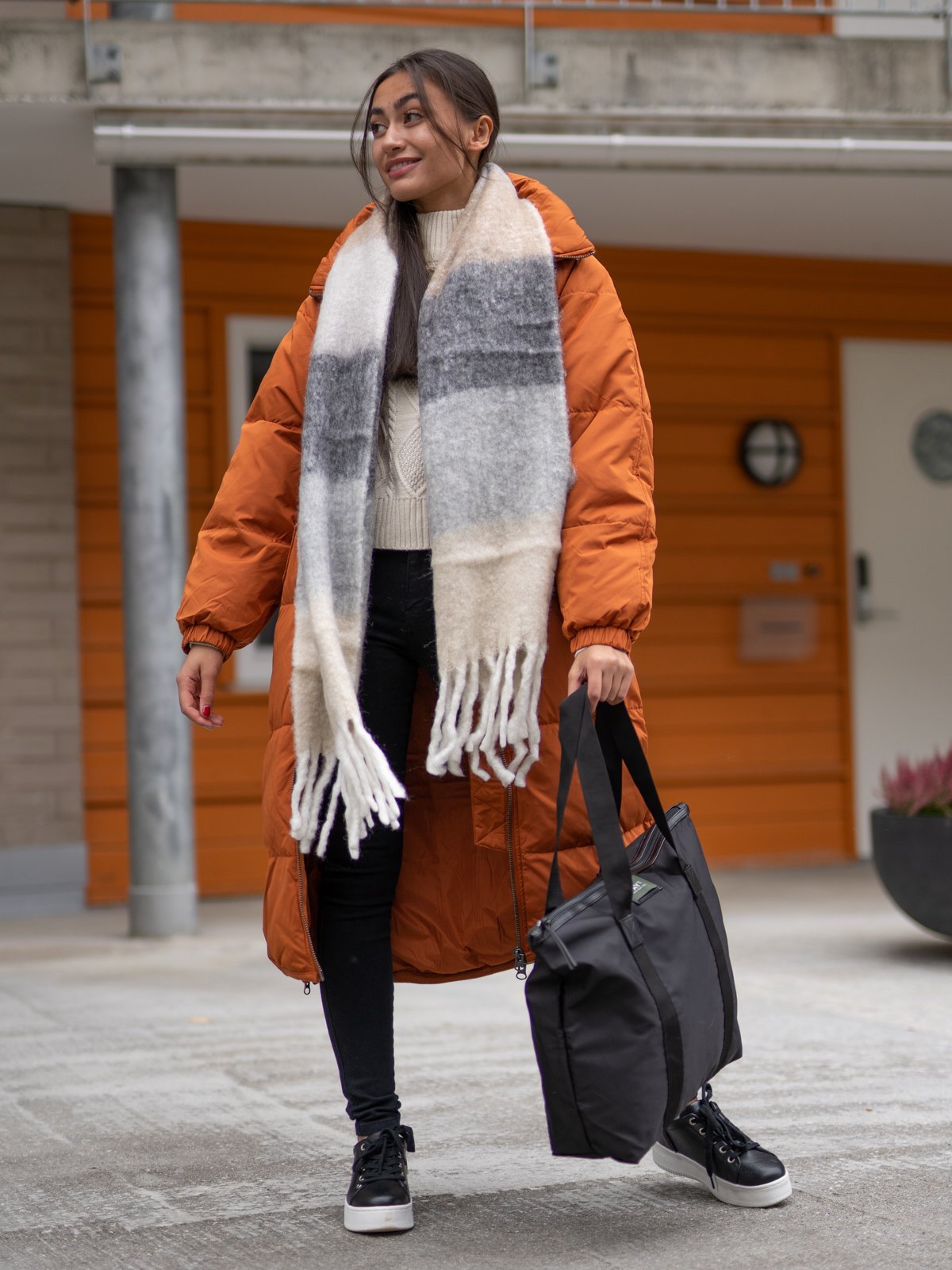 Ichi Vibe Scarf Natural - Get Inspired Exclusive Collection