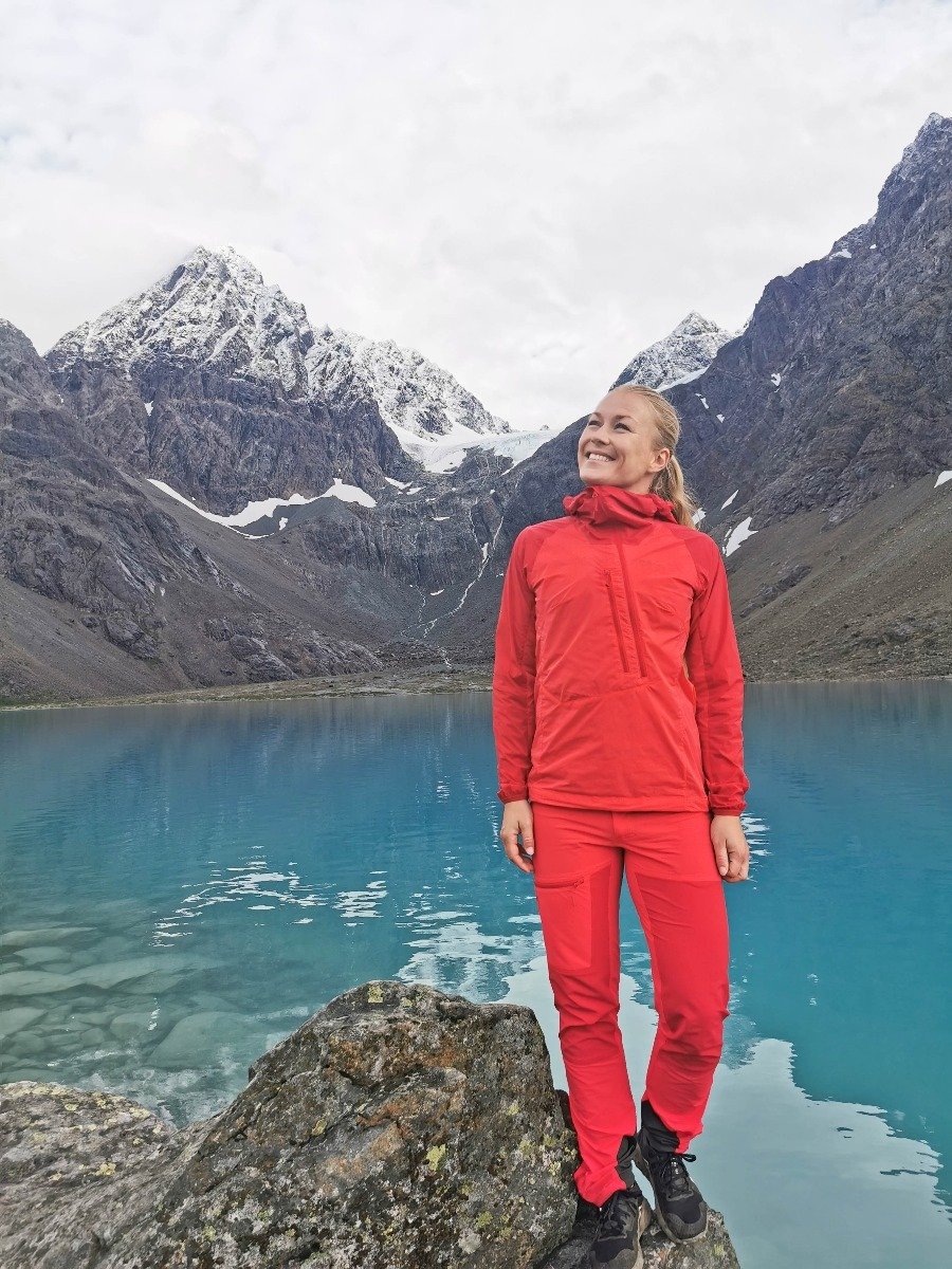 Bergans Cecilie Wind Anorak Light Dahlia Red / Dahlia Red