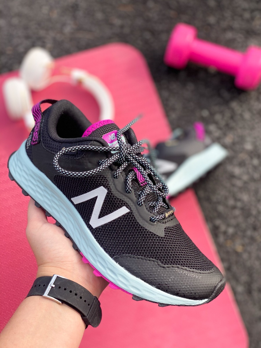 New Balance New Balance Aris Black with Poisonberry