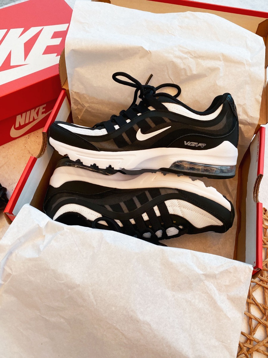 Nike Air Max VG-R Black/ White